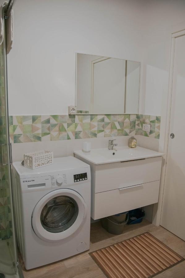 Ideisini'S Apartment Palermo Kültér fotó